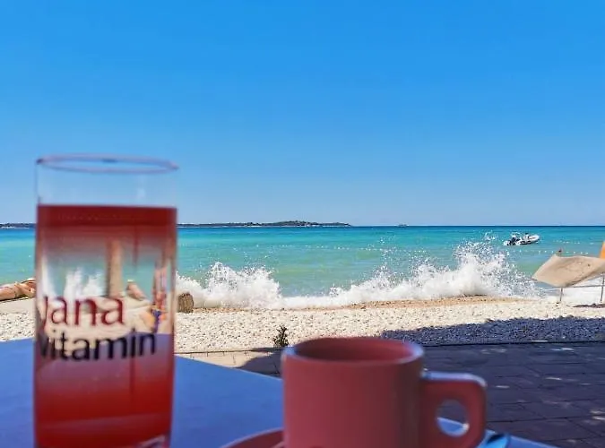 Andreas - Amphitheater With Free Parking- Daire