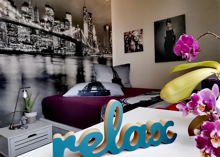 Andreas - Amphitheater With Free Parking- Daire *