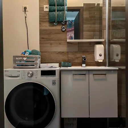 Andreas - Amphitheater With Free Parking- Pula