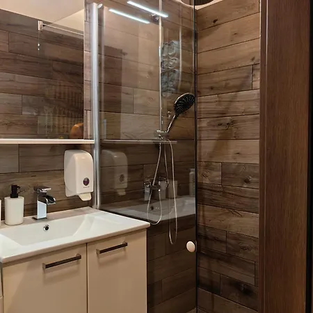 Andreas - Amphitheater With Free Parking- Pula